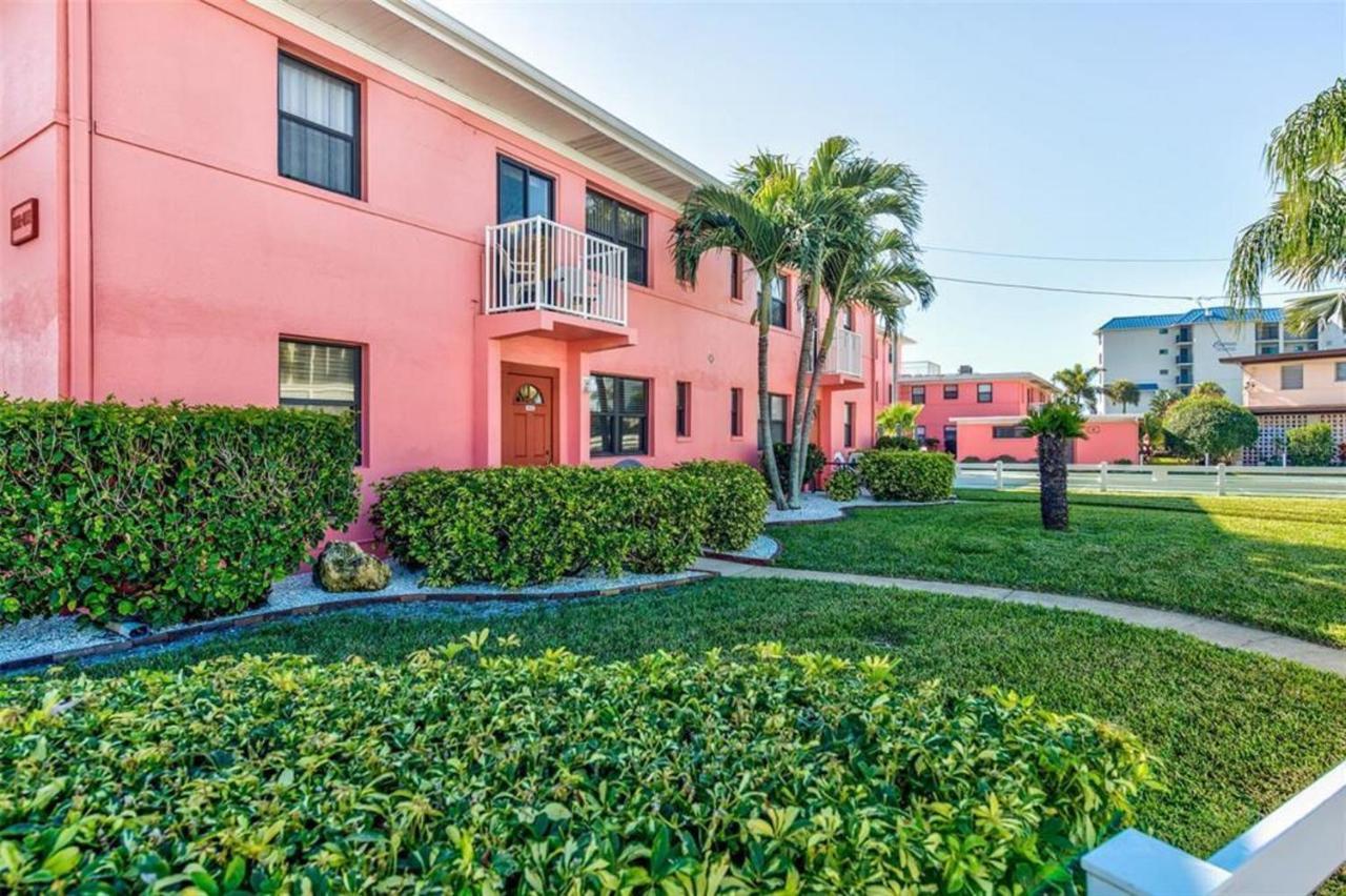 סיינט פיט ביץ' Majestic Beach Condo In Beachfront Resort In St Pete Beach מראה חיצוני תמונה