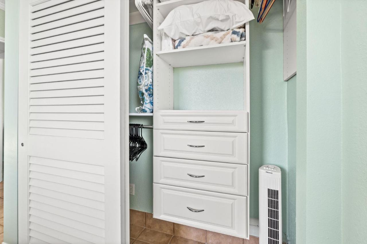סיינט פיט ביץ' Majestic Beach Condo In Beachfront Resort In St Pete Beach מראה חיצוני תמונה